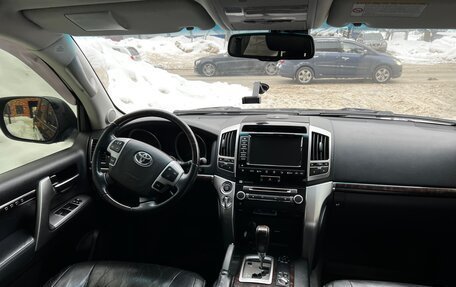 Toyota Land Cruiser 200, 2012 год, 3 349 000 рублей, 12 фотография