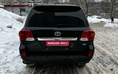 Toyota Land Cruiser 200, 2012 год, 3 349 000 рублей, 16 фотография
