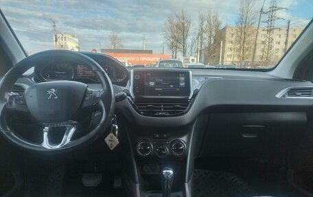 Peugeot 2008 II, 2016 год, 1 240 000 рублей, 11 фотография