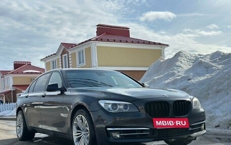BMW 7 серия, 2009 год, 1 830 000 рублей, 39 фотография