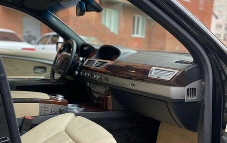 BMW 7 серия, 2005 год, 1 800 000 рублей, 14 фотография