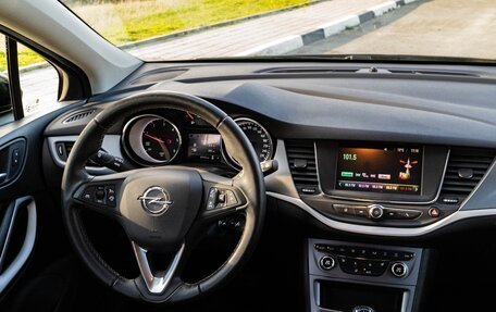 Opel Astra K, 2020 год, 2 300 000 рублей, 6 фотография