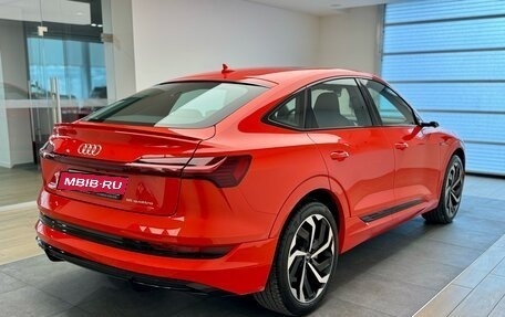 Audi e-tron Sportback I, 2021 год, 7 550 000 рублей, 6 фотография