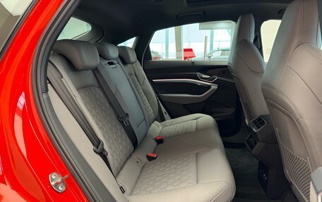 Audi e-tron Sportback I, 2021 год, 7 550 000 рублей, 12 фотография