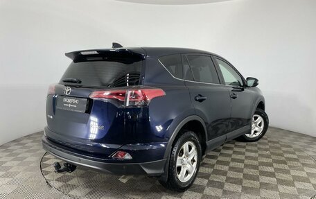 Toyota RAV4, 2018 год, 2 280 000 рублей, 6 фотография