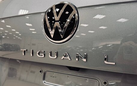 Volkswagen Tiguan II, 2023 год, 4 600 000 рублей, 5 фотография