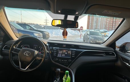 Toyota Camry, 2019 год, 2 500 000 рублей, 9 фотография