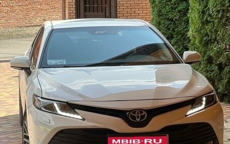 Toyota Camry, 2019 год, 2 500 000 рублей, 5 фотография