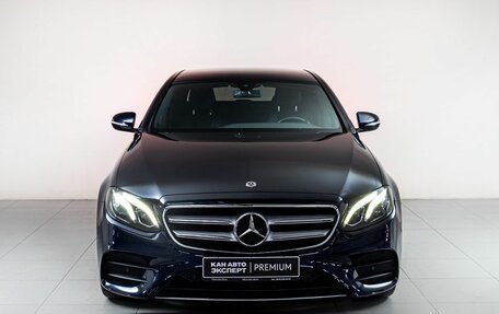 Mercedes-Benz E-Класс, 2020 год, 3 900 000 рублей, 2 фотография