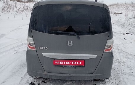 Honda Freed I, 2012 год, 1 260 000 рублей, 4 фотография