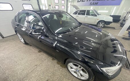 BMW 3 серия, 2013 год, 2 400 000 рублей, 3 фотография