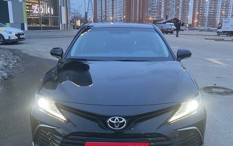 Toyota Camry, 2021 год, 3 500 000 рублей, 1 фотография