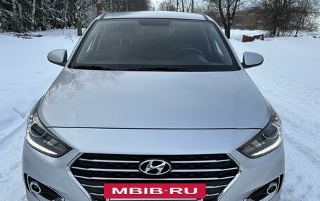 Hyundai Solaris II рестайлинг, 2019 год, 1 620 000 рублей, 8 фотография