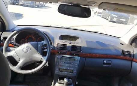 Toyota Avensis III рестайлинг, 2005 год, 815 000 рублей, 7 фотография
