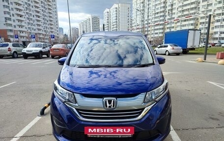 Honda Freed II, 2017 год, 1 650 000 рублей, 4 фотография