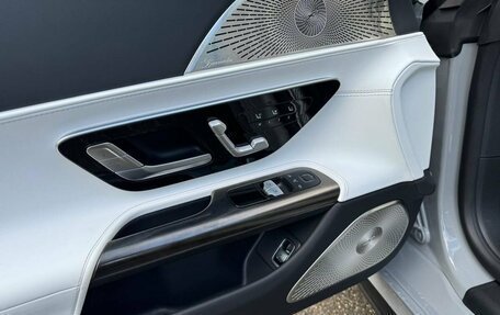 Mercedes-Benz AMG GT, 2023 год, 33 000 000 рублей, 30 фотография