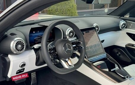 Mercedes-Benz AMG GT, 2023 год, 33 000 000 рублей, 24 фотография