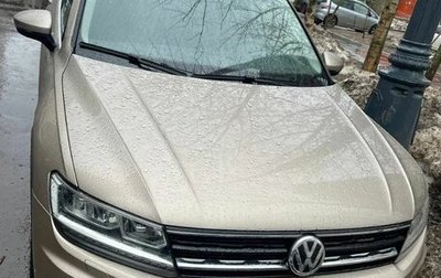Volkswagen Tiguan II, 2019 год, 2 451 000 рублей, 1 фотография