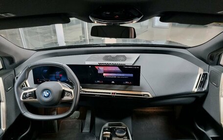 BMW iX, 2022 год, 8 100 000 рублей, 11 фотография