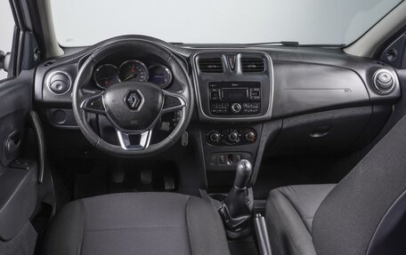 Renault Logan II, 2018 год, 849 000 рублей, 6 фотография