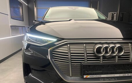 Audi e-tron Sportback I, 2020 год, 6 200 000 рублей, 2 фотография