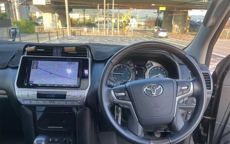 Toyota Land Cruiser Prado 150 рестайлинг 2, 2021 год, 3 770 000 рублей, 21 фотография