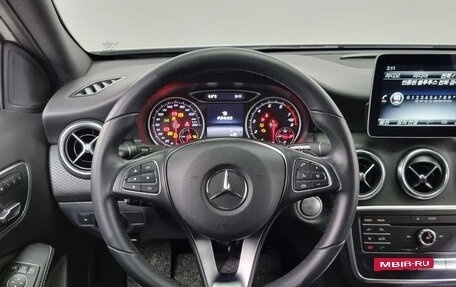 Mercedes-Benz A-Класс, 2018 год, 2 090 003 рублей, 5 фотография
