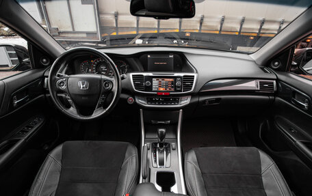 Honda Accord IX рестайлинг, 2013 год, 1 750 000 рублей, 13 фотография