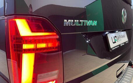 Volkswagen Multivan T6 рестайлинг, 2020 год, 6 990 000 рублей, 10 фотография