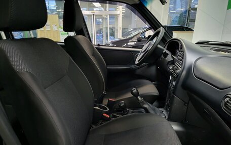Chevrolet Niva I рестайлинг, 2019 год, 839 000 рублей, 5 фотография