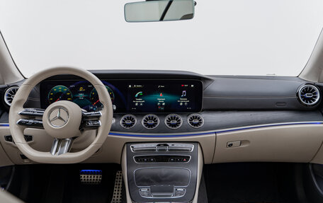 Mercedes-Benz E-Класс, 2020 год, 5 000 000 рублей, 12 фотография