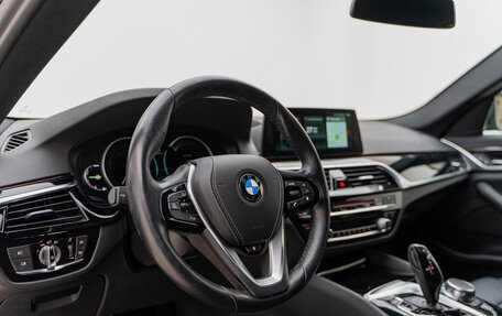 BMW 5 серия, 2017 год, 3 730 000 рублей, 9 фотография