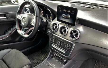 Mercedes-Benz GLA, 2018 год, 2 600 000 рублей, 6 фотография