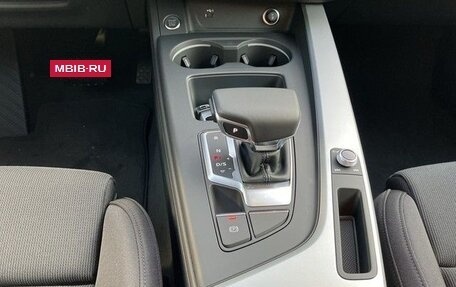 Audi A4, 2024 год, 5 870 000 рублей, 10 фотография