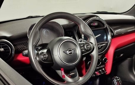 MINI Cabrio, 2019 год, 4 500 000 рублей, 19 фотография