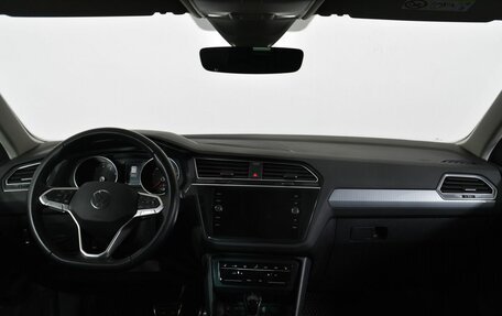 Volkswagen Tiguan II, 2021 год, 2 619 000 рублей, 8 фотография