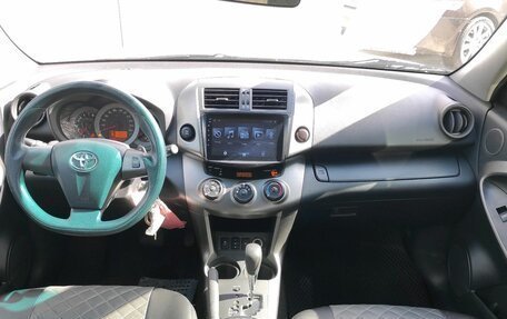 Toyota RAV4, 2011 год, 1 680 000 рублей, 9 фотография