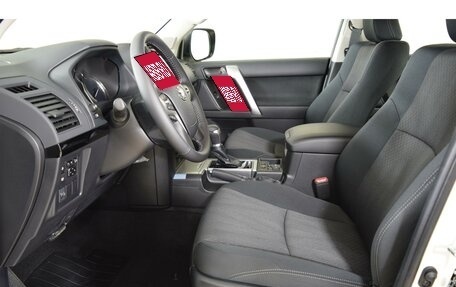 Toyota Land Cruiser Prado 150 рестайлинг 2, 2023 год, 6 999 000 рублей, 14 фотография