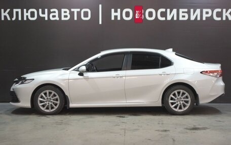 Toyota Camry, 2021 год, 3 650 000 рублей, 8 фотография