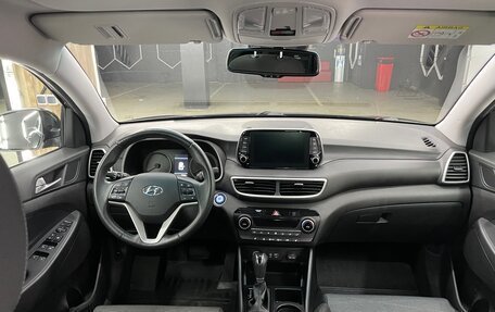 Hyundai Tucson III, 2018 год, 2 300 000 рублей, 11 фотография