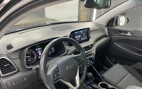 Hyundai Tucson III, 2018 год, 2 300 000 рублей, 12 фотография
