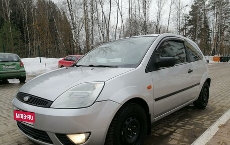 Ford Fiesta, 2005 год, 300 000 рублей, 2 фотография