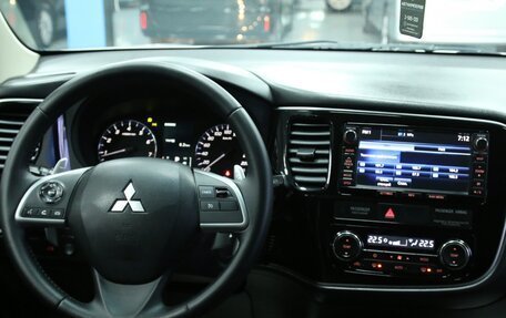 Mitsubishi Outlander III рестайлинг 3, 2012 год, 1 868 000 рублей, 17 фотография
