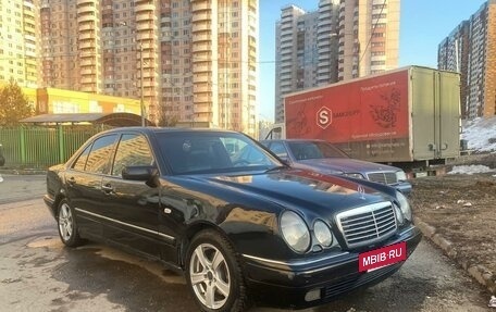 Mercedes-Benz E-Класс, 1995 год, 450 000 рублей, 6 фотография