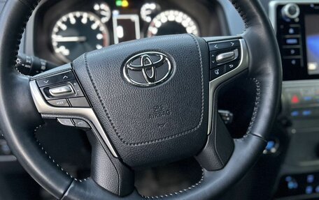 Toyota Land Cruiser Prado 150 рестайлинг 2, 2020 год, 6 399 000 рублей, 7 фотография