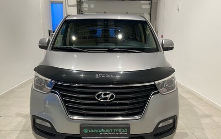 Hyundai H-1 II рестайлинг, 2019 год, 3 950 000 рублей, 3 фотография