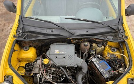 Renault Kangoo II рестайлинг, 2001 год, 395 000 рублей, 21 фотография