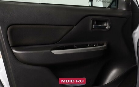 Mitsubishi L200 IV рестайлинг, 2019 год, 3 100 000 рублей, 9 фотография