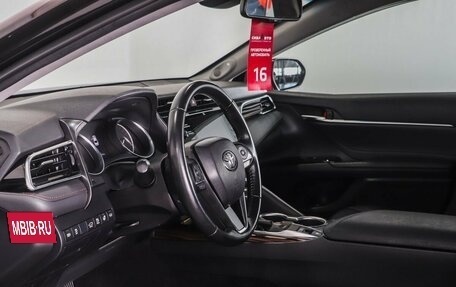 Toyota Camry, 2019 год, 3 167 000 рублей, 8 фотография