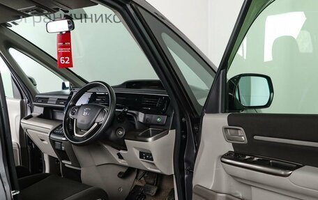 Honda Stepwgn IV, 2016 год, 1 808 000 рублей, 10 фотография
